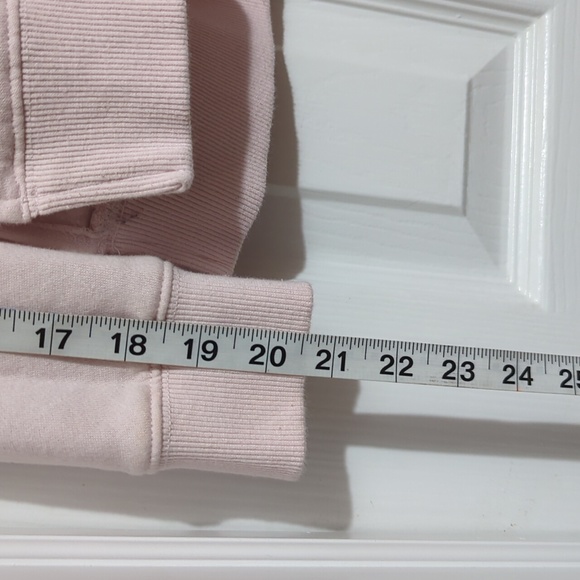 Tommy Hilfiger Women's Crew Neck Fleece Sweatshirt, Pale Pink, Size M - Picture 11 of 15